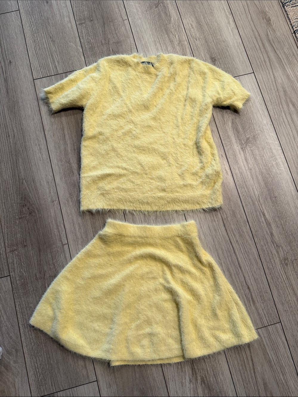 SHEIN Soft Fuzzy Knit Top & Skirt Set in Pale Yellow Small/4